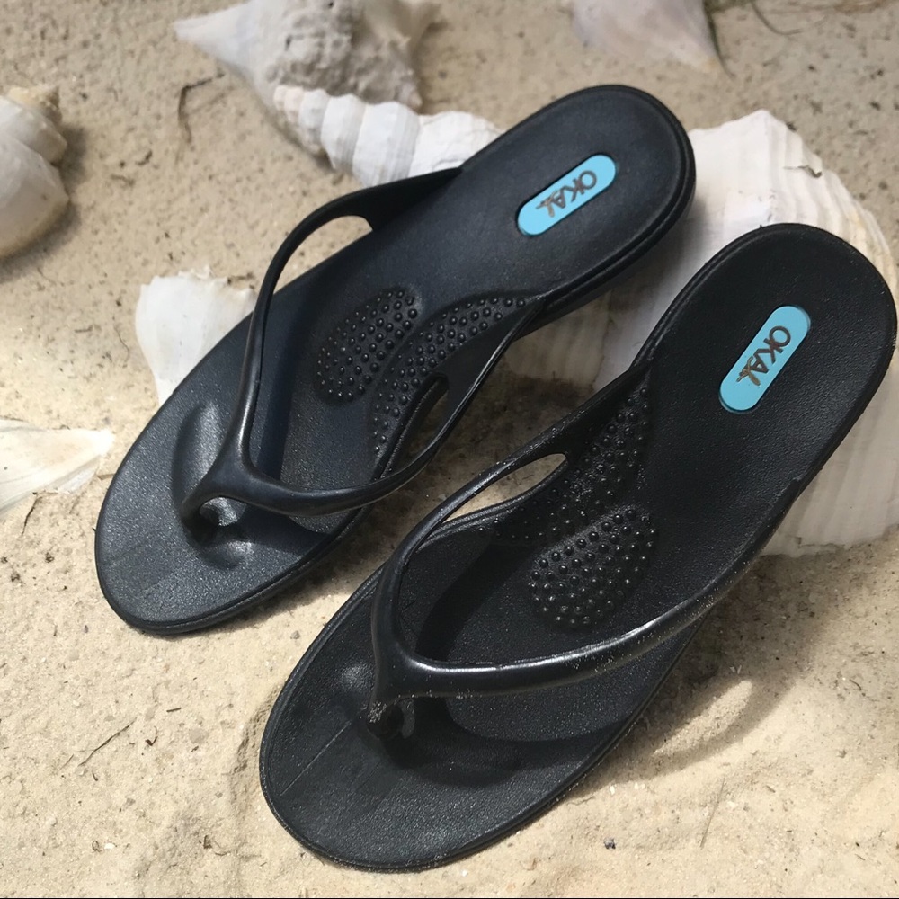 Oka*B Women's Flip Flops